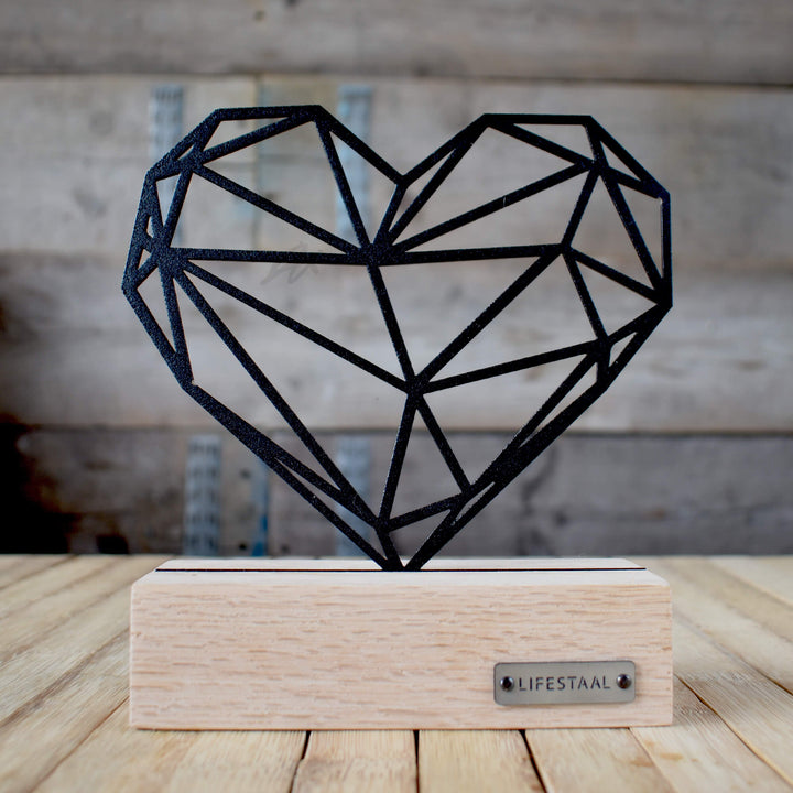 Ornament op houten voet - Hart - Lifestaal